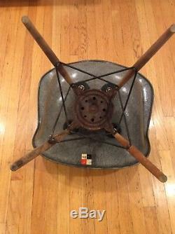 First Edition Eames Herman Miller Shell Chair C. 1949-1950