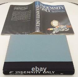 Indemnity Only by Sara Paretsky 1982 FIRST EDITION Hardcover with Dust Jacket