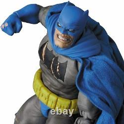 Mafex The Dark Knight Returns Triumphant Batman Action Figure No. 119