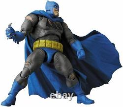 Mafex The Dark Knight Returns Triumphant Batman Action Figure No. 119