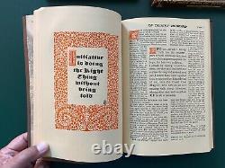 1927 LEATHER-BOUND Le Carnet de Notes d'Elbert Hubbard. Exemplaire de la 1ère édition en parfait état.