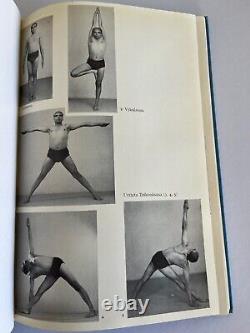 B. K. S. Iyengar Light On Yoga Yoga Dipika 1965 Première Édition London Rare
