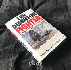 COMBATTANT 1977 LEN DEIGHTON Première édition avec une longue inscription sur la bataille d'Angleterre
