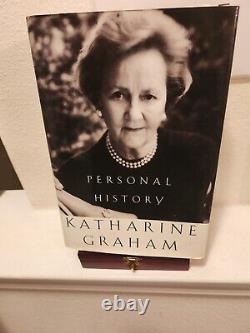 Katharine Graham Autographed Personal History Hardcover Book First Edition translates to 'Livre de poche en édition originale signé par Katharine Graham, Histoire personnelle.'