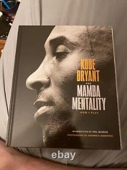 Kobe Bryant Signé Mamba Mentality Book Auto Nba 75 Anniverary Hof Première Edition