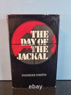 Le Jour du chacal de Frederick Forsyth, édition Hutchinson 1ère/1ère édition au Royaume-Uni en 1971.