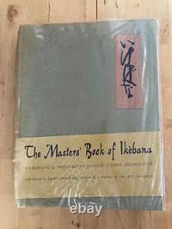 Le Livre Des Maîtres D'ikebana De Richie Et Weatherby 1st Ed 1966 Livre De Couverture