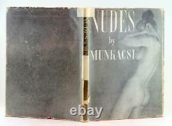 Martin Munkacsi Première Édition 1951 Nudes En Action Couverture Rigide Avec Camisole