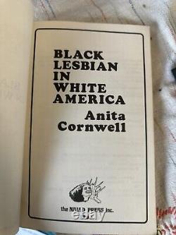 PREMIÈRE ÉDITION Lesbienne Noire en Amérique Blanche Anita Cornwell 1983 Broché