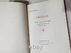 Traduisez ce titre en français : CHANGEMENT Hellmut Wilhelm I CHING 1ère édition Première impression 8 conférences PHILOSOPHIE